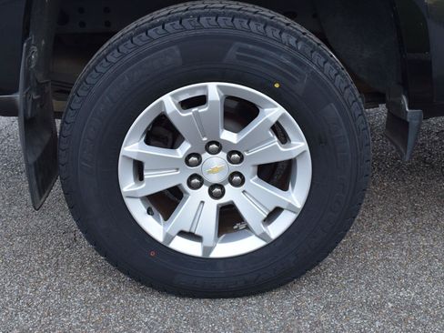 Used 2019 Chevrolet Colorado LT RWD image 16