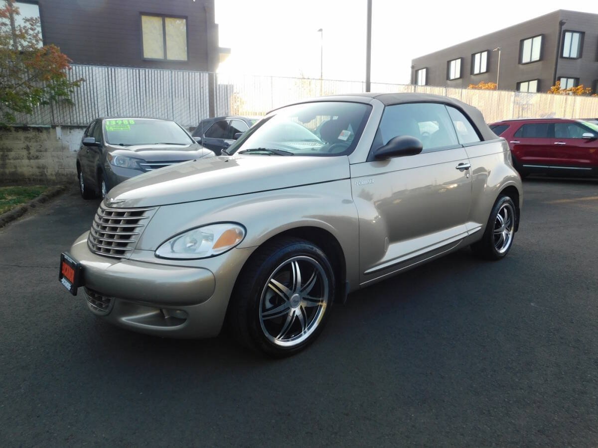 Used 2005 Chrysler PT Cruiser GT FWD image 4