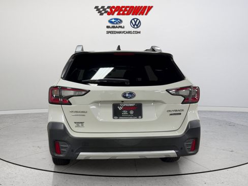 Used 2020 Subaru Outback Touring AWD/4WD image 7