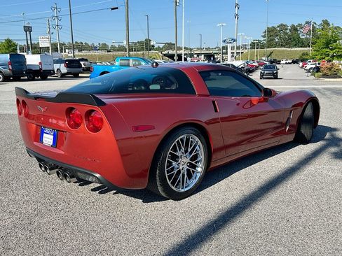 Used 2005 Chevrolet Corvette Coupe w/ Preferred Equipment Group RWD image 6