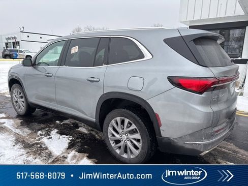 Used 2025 Buick Enclave Preferred image 8