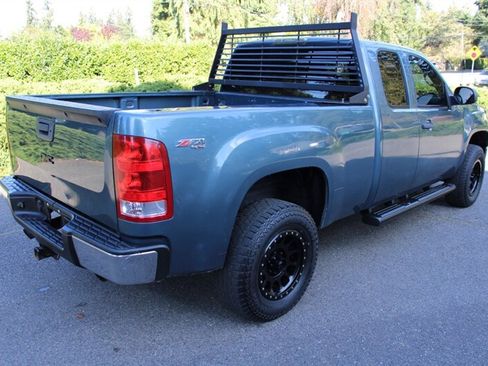 Used 2010 GMC Sierra 1500 SLE image 3