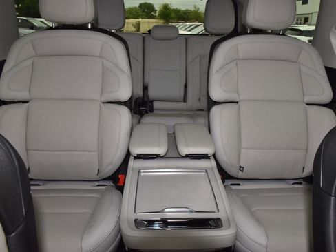 New 2026 Lincoln Navigator Reserve AWD/4WD image 51