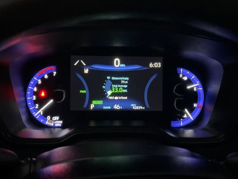 Used 2020 Toyota Corolla LE image 23