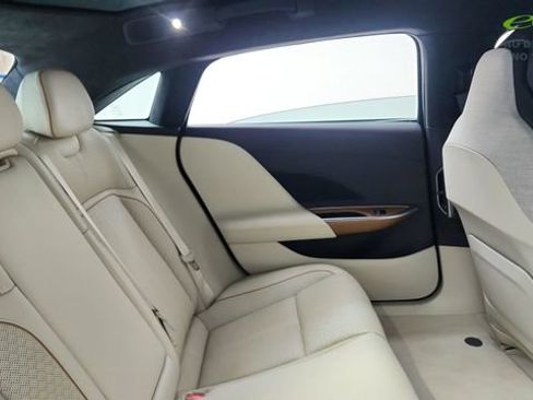 Used 2022 Lucid Air Grand Touring AWD/4WD image 25