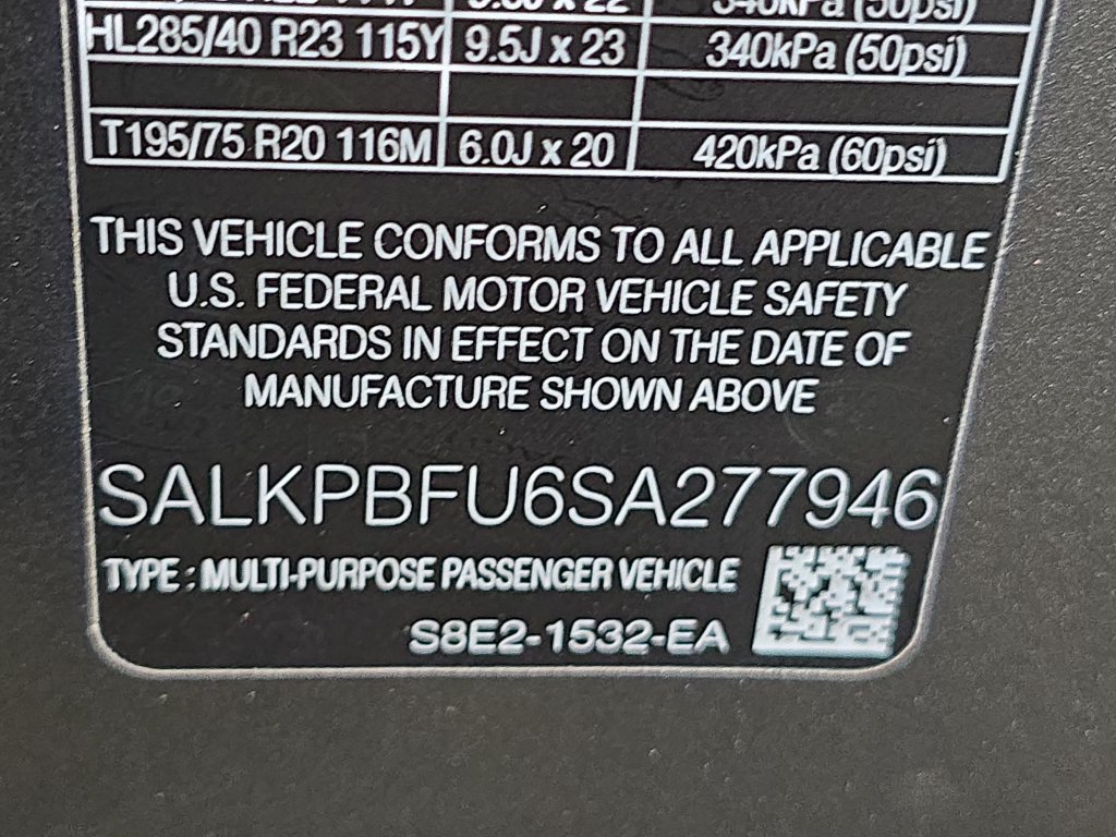 Certified 2025 Land Rover Range Rover Long Wheelbase SE AWD/4WD image 38