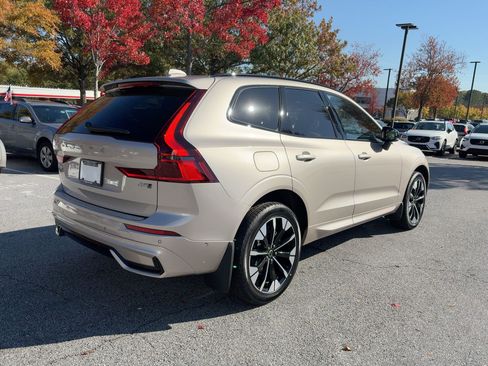 Used 2026 Volvo XC60 B5 Plus w/ Climate Package AWD/4WD image 9