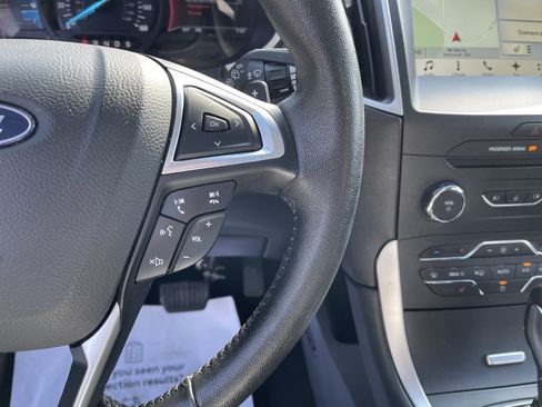 Used 2018 Ford Edge SEL w/ Equipment Group 201A AWD/4WD image 23