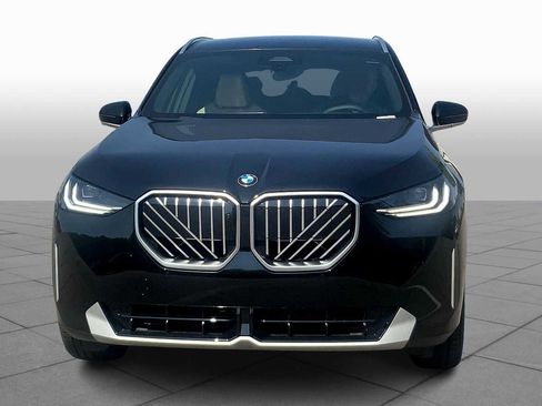 Used 2025 BMW X3 xDrive30i w/ Premium Package image 3