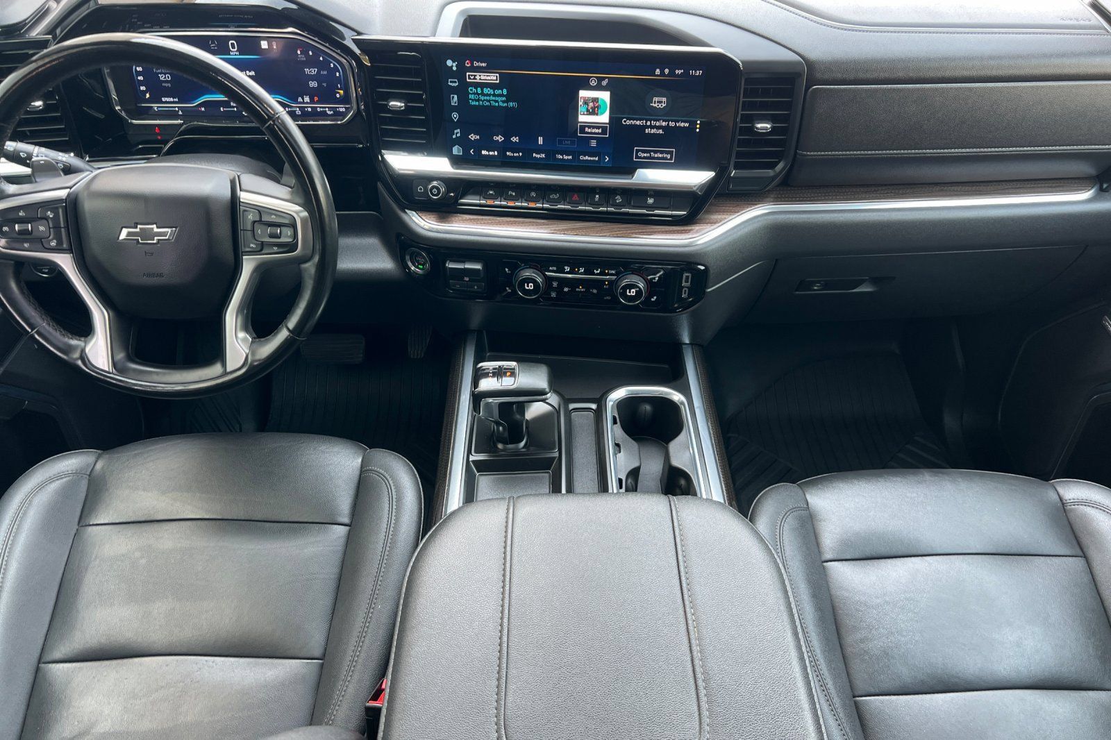Used 2023 Chevrolet Silverado 1500 LT Trail Boss w/ LT Trail Boss Premium Package AWD/4WD image 10