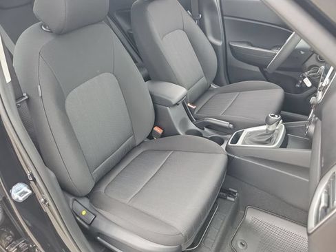 New 2026 Hyundai Venue SE FWD image 21