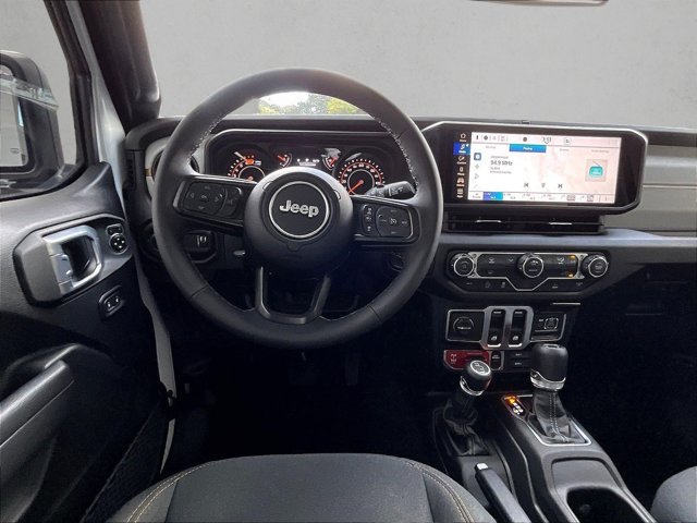 Used 2026 Jeep Wrangler Sport AWD/4WD image 7