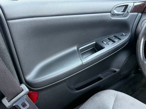 Used 2012 Chevrolet Impala LS FWD image 29