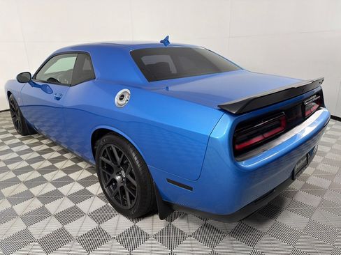 Used 2016 Dodge Challenger R/T Scat Pack w/ Leather Interior Group image 8