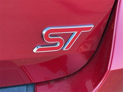 Used 2020 Ford Explorer ST w/ Premium Technology Package image 10