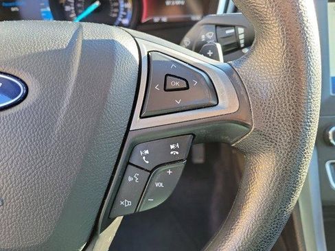 Used 2020 Ford Fusion SE image 23