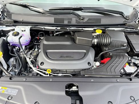 New 2026 Chrysler Pacifica Select image 34