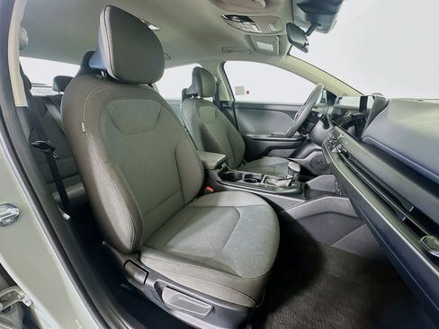 Used 2025 Kia K4 LXS FWD image 30