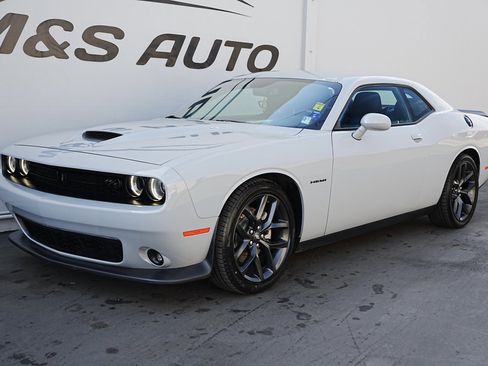 Used 2022 Dodge Challenger R/T w/ Blacktop Package image 7