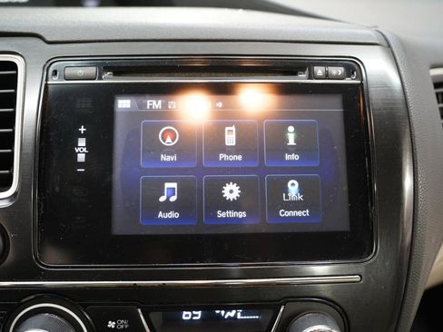 Used 2015 Honda Civic EX-L image 18