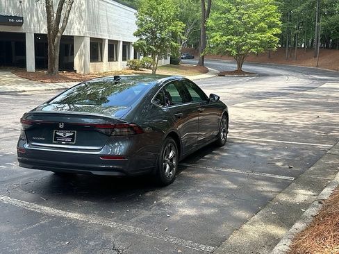 Used 2024 Honda Accord EX image 22