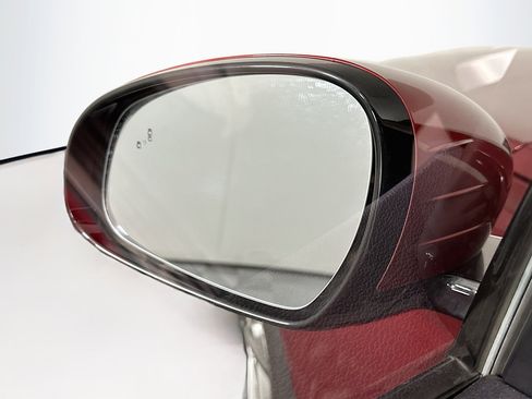 Used 2022 Genesis G70 2.0T image 16