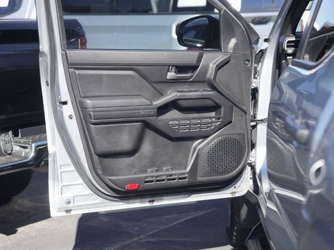 Used 2024 Toyota Tacoma TRD Off-Road image 29