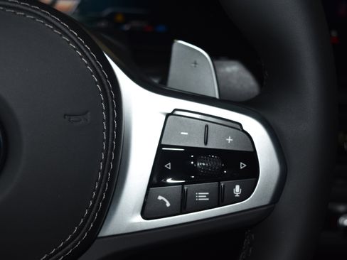 New 2026 BMW X6 xDrive40i w/ Executive Package image 8