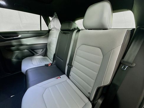 New 2025 Volkswagen Atlas Cross Sport SEL image 24