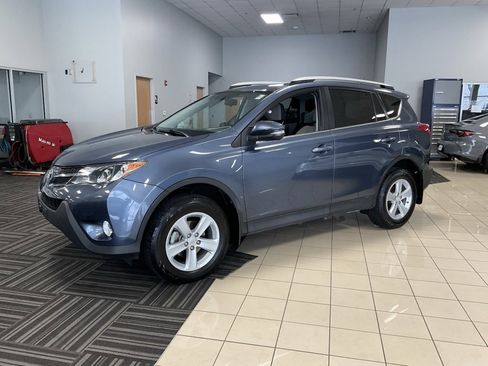 Used 2014 Toyota RAV4 XLE image 3