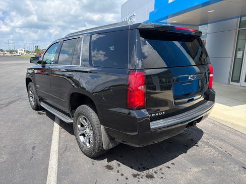 Used 2018 Chevrolet Tahoe LS w/ Enhanced Driver Alert Package AWD/4WD image 2