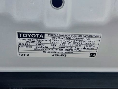 Used 2025 Toyota Camry LE w/ Convenience Package FWD image 32