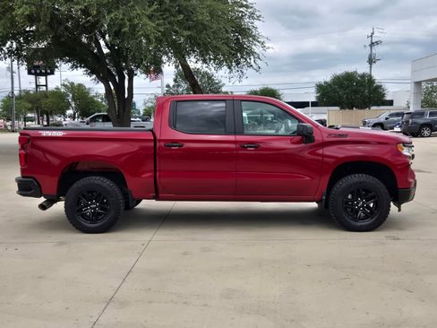 Used 2024 Chevrolet Silverado 1500 LT Trail Boss w/ Convenience Package II AWD/4WD image 8
