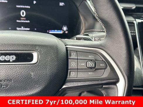 Used 2022 Jeep Grand Cherokee Laredo w/ Luxury Tech Group I image 29