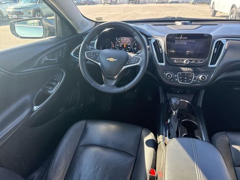 Used 2024 Chevrolet Malibu LT image 11