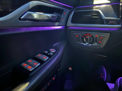 Used 2017 BMW 750i xDrive image 40