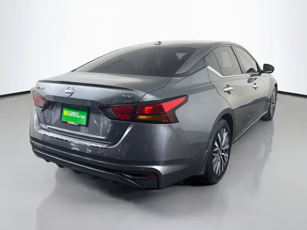 Used 2023 Nissan Altima 2.5 SV FWD image 10