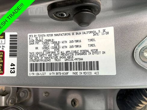 Used 2021 Toyota Tacoma TRD Off-Road w/ TRD Premium Off Road Package AWD/4WD image 19