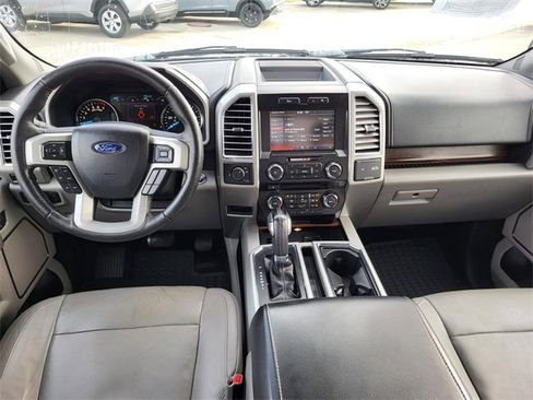 Used 2015 Ford F150 Lariat image 15