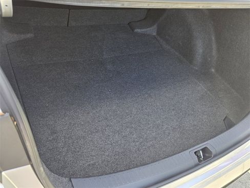 Used 2025 Toyota Corolla SE image 13