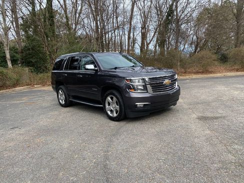 Used 2017 Chevrolet Tahoe Premier image 3