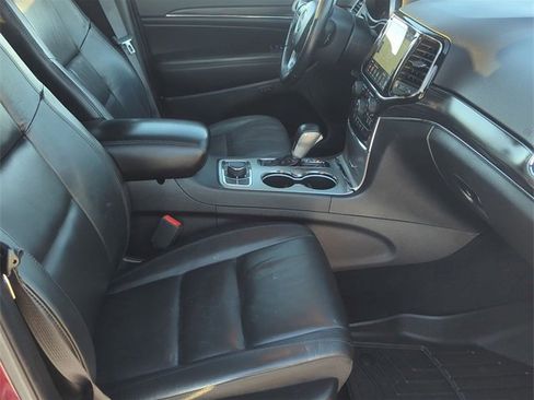 Used 2021 Jeep Grand Cherokee Limited image 27