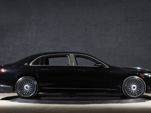 Used 2021 Mercedes-Benz Maybach S 580 4MATIC image 13