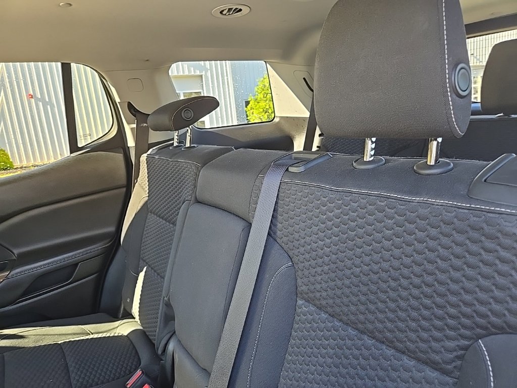 Used 2018 GMC Acadia SLE w/ LPO, Floor Liner Package AWD/4WD image 31