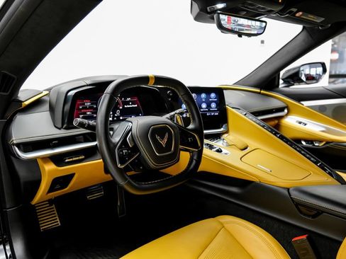 Used 2021 Chevrolet Corvette Stingray Premium Cpe w/ Engine Appearance Package RWD image 6