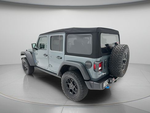 Used 2024 Jeep Wrangler Unlimited AWD/4WD image 6