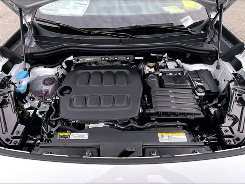 New 2026 Volkswagen Tiguan SE AWD/4WD image 16