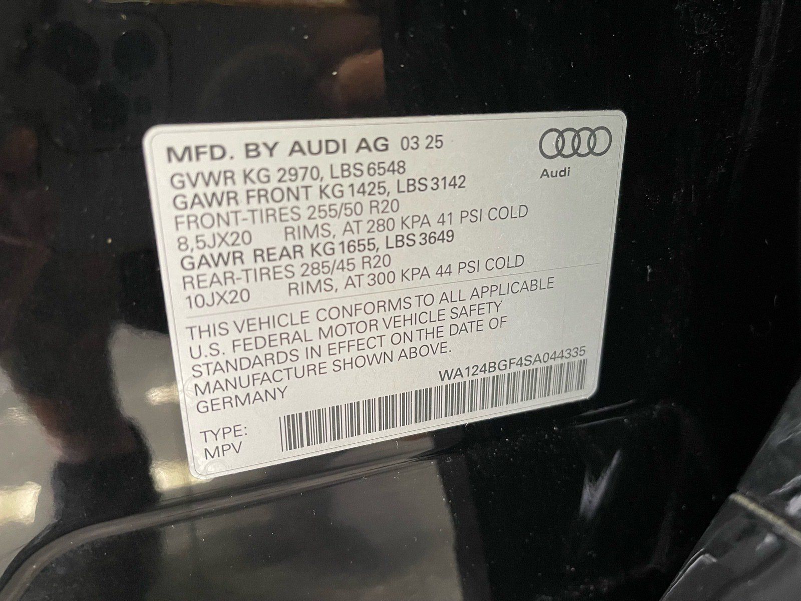 Used 2025 Audi Q6 e-tron Premium Plus w/ Premium Plus AWD/4WD image 19
