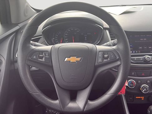 Used 2020 Chevrolet Trax LS w/ Tint and Cruise Package image 9