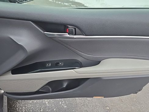 Used 2018 Toyota Camry XLE w/ Audio Package image 26